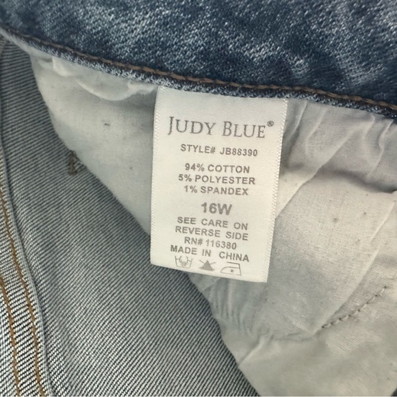 Judy Blue Rianna Hi-Rise Destroyed Shark Bite Skinny Jeans Size 16W - Picture 3 of 7